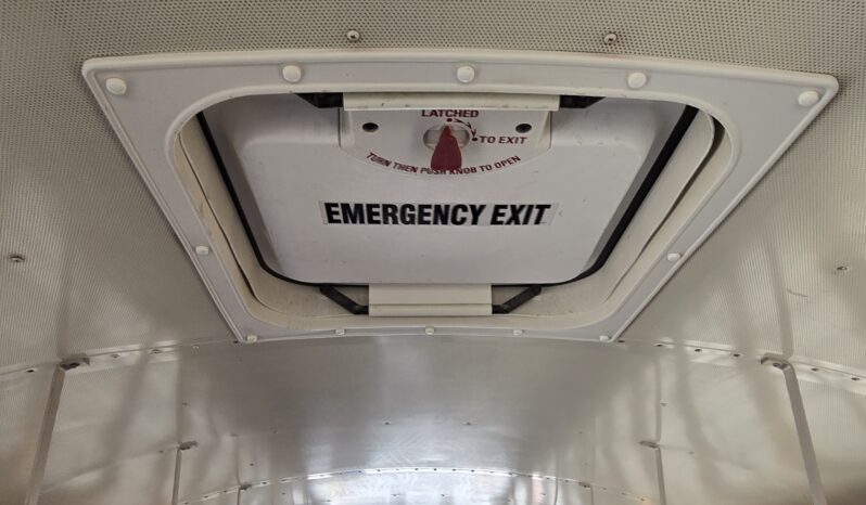 2016 International PB105 Bus (low miles) full