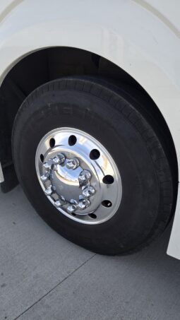 2013 PreVost H345 56-pas full
