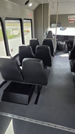 2026 Chevrolet Mavryk 12pas/ +2 Handi full