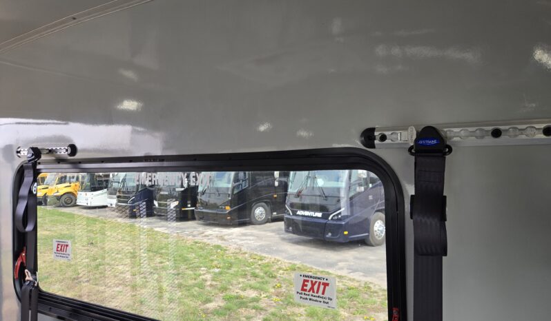 2026 Chevrolet Mavryk 12pas/ +2 Handi full