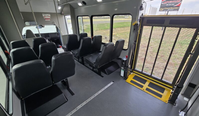 2026 Chevrolet Mavryk 12pas/ +2 Handi full