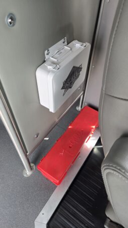 2026 Chevrolet Mavryk 12pas/ +2 Handi full