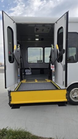 2026 Chevrolet Mavryk 12pas/ +2 Handi full