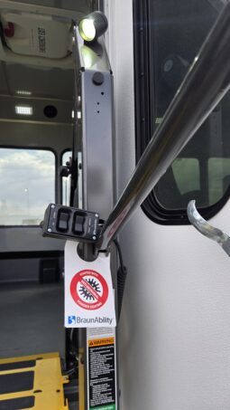 2026 Chevrolet Mavryk 12pas/ +2 Handi full