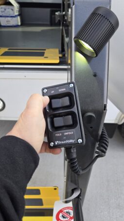 2026 Chevrolet Mavryk 12pas/ +2 Handi full