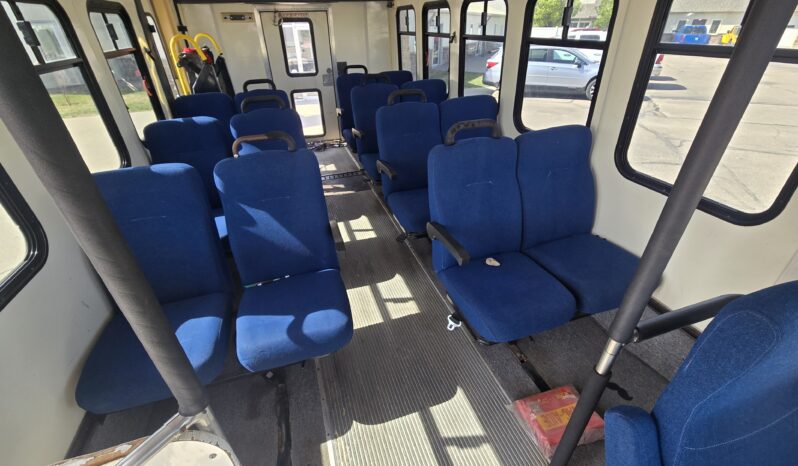 1996 Ford Eldorado E350 15pass Shuttle w/Handi full