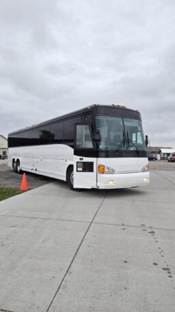 1999 MCI DL-3 (44 Pass- 240Kmiles) full