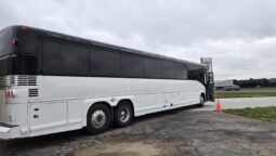 1999 MCI DL-3 (44 Pass- 240Kmiles) full