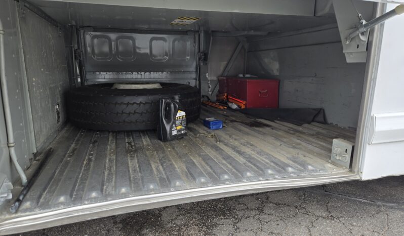 1999 MCI DL-3 (44 Pass- 240Kmiles) full