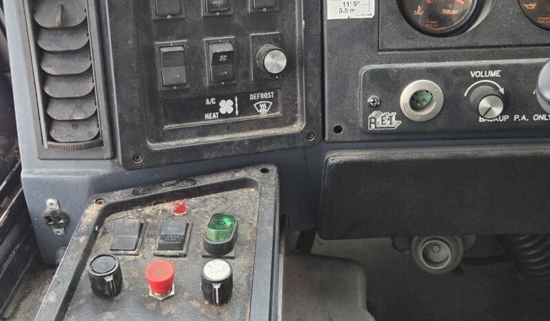 1999 MCI DL-3 (44 Pass- 240Kmiles) full