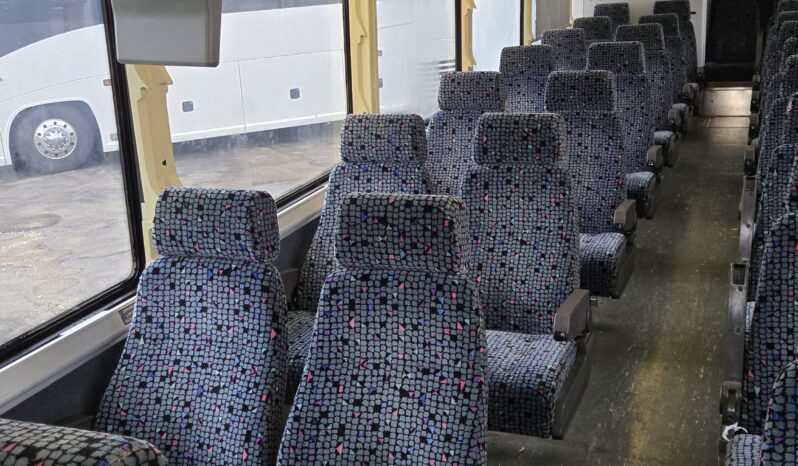 1999 MCI DL-3 (44 Pass- 240Kmiles) full