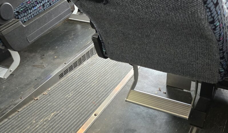 1999 MCI DL-3 (44 Pass- 240Kmiles) full