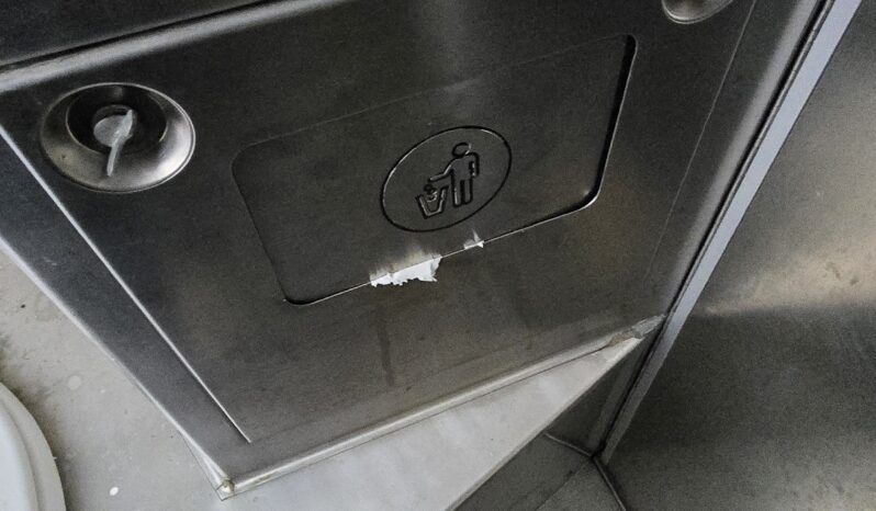 1999 MCI DL-3 (44 Pass- 240Kmiles) full