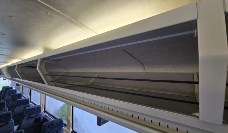 1999 MCI DL-3 (44 Pass- 240Kmiles) full