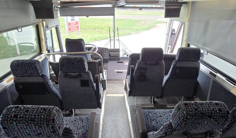 1999 MCI DL-3 (44 Pass- 240Kmiles) full