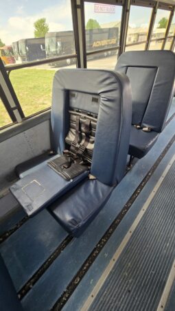 2004 Thomas Freightliner FS-65 w/Handi full