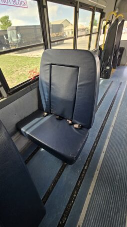 2004 Thomas Freightliner FS-65 w/Handi full