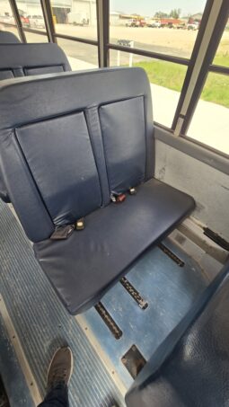 2004 Thomas Freightliner FS-65 w/Handi full