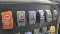 2004 Thomas Freightliner FS-65 w/Handi full