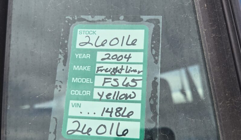 2004 Thomas Freightliner FS-65 w/Handi full