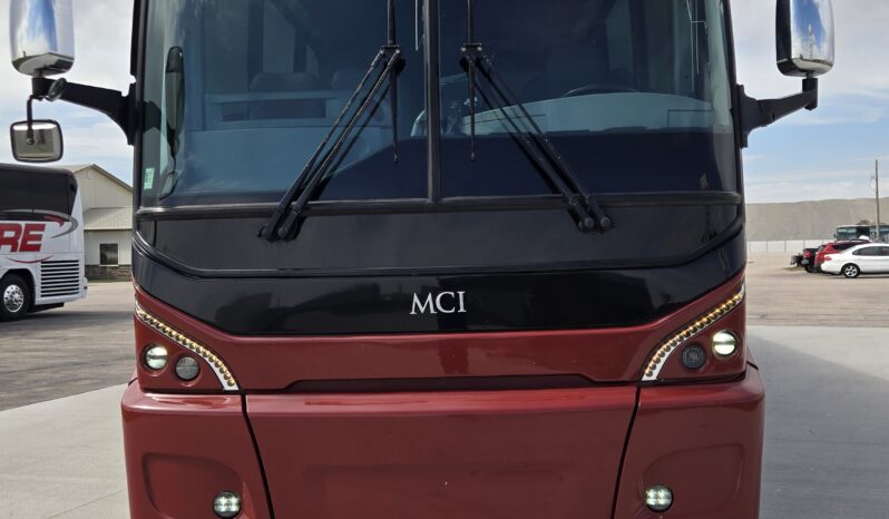 2015 MCI J4500 54pas full