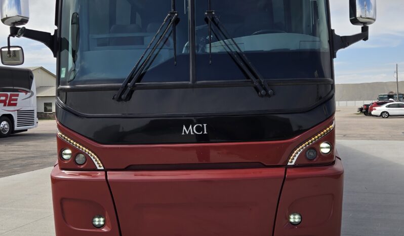 2015 MCI J4500 54pas full