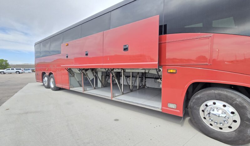 2015 MCI J4500 54pas full
