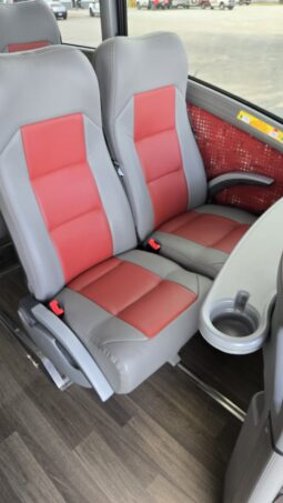 2015 MCI J4500 54pas full