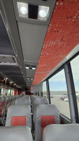 2015 MCI J4500 54pas full