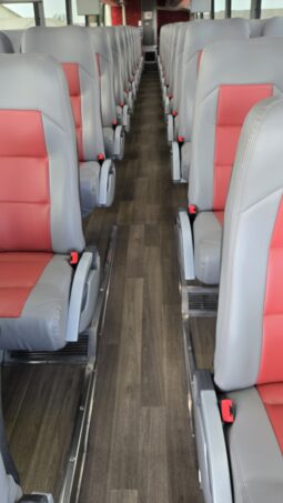 2015 MCI J4500 54pas full