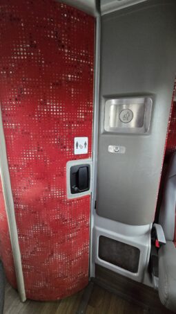 2015 MCI J4500 54pas full