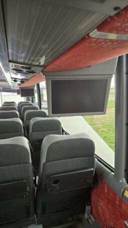 2015 MCI J4500 54pas full