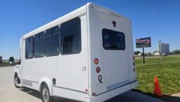 2019 Ford Shuttle E-450 14pas/Handi & only 31kmi full