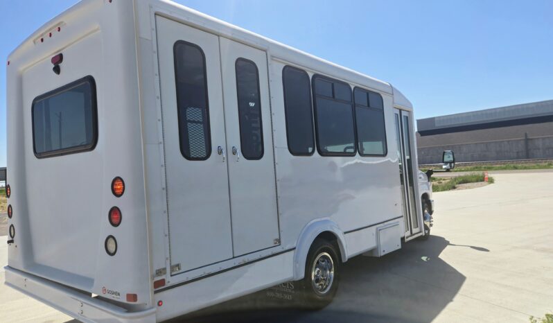 2019 Ford Shuttle E-450 14pas/Handi & only 31kmi full
