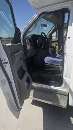 2019 Ford Shuttle E-450 14pas/Handi & only 31kmi full