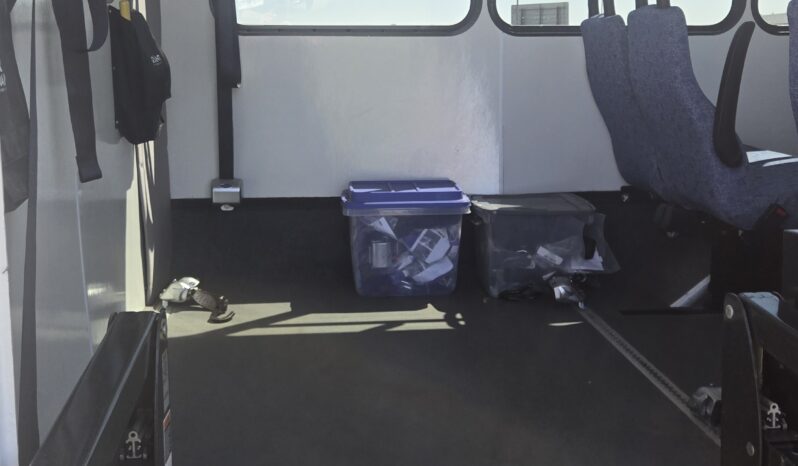2019 Ford Shuttle E-450 14pas/Handi & only 31kmi full