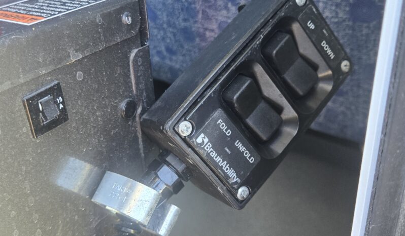 2019 Ford Shuttle E-450 14pas/Handi & only 31kmi full