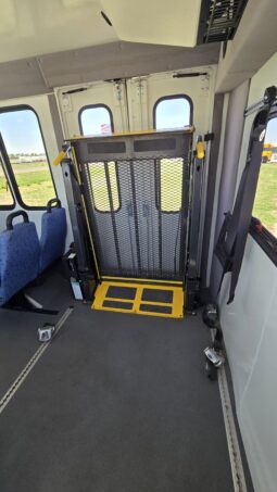 2019 Ford Shuttle E-450 14pas/Handi & only 31kmi full