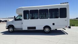 2016 Ford Shuttle Senator 2- E450 W/Handi and Rear Air -14pas full