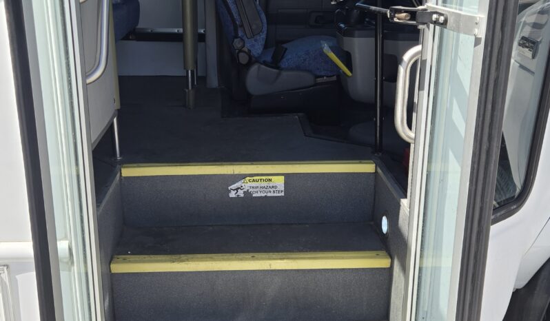 2016 Ford Shuttle Senator 2- E450 W/Handi and Rear Air -14pas full
