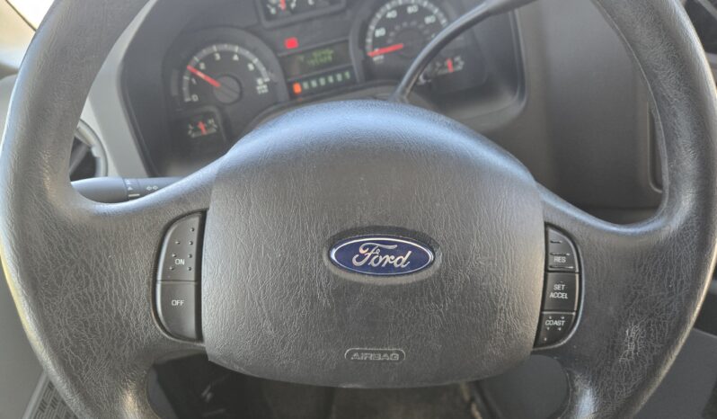 2016 Ford Shuttle Senator 2- E450 W/Handi and Rear Air -14pas full