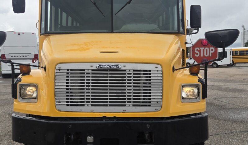 2004 Thomas Freightliner FS 65 24pass w/Handi full