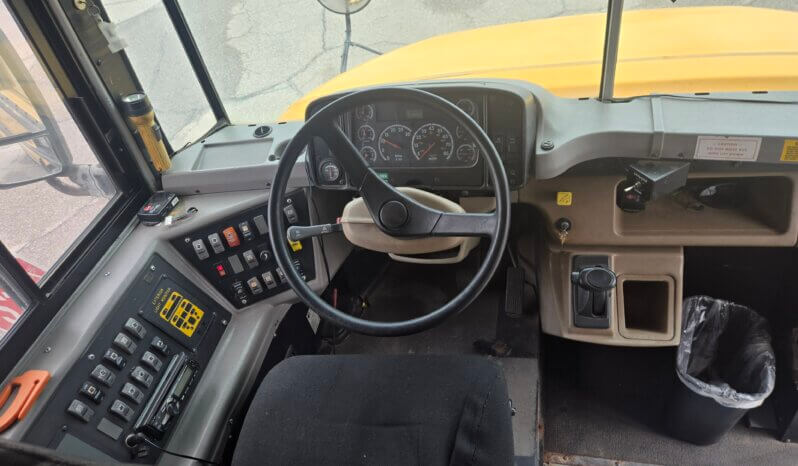 2004 Thomas Freightliner FS 65 24pass w/Handi full