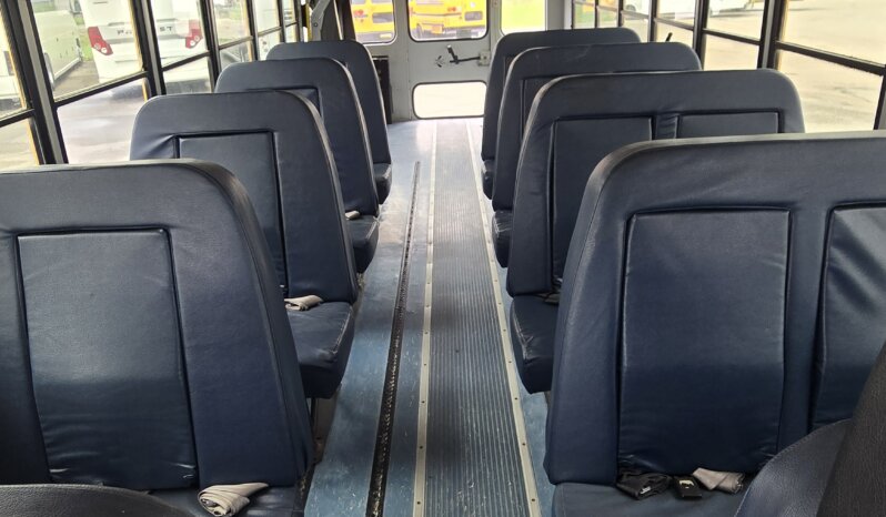 2004 Thomas Freightliner FS 65 24pass w/Handi full