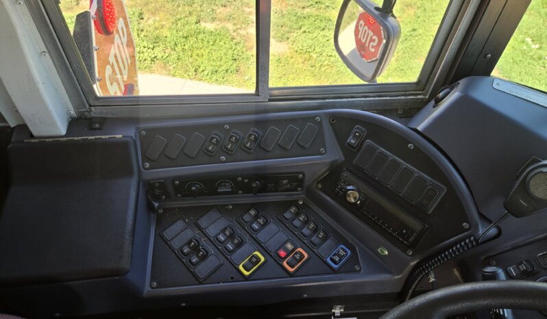 2021 Bluebird 53pas/ 21Kmi full