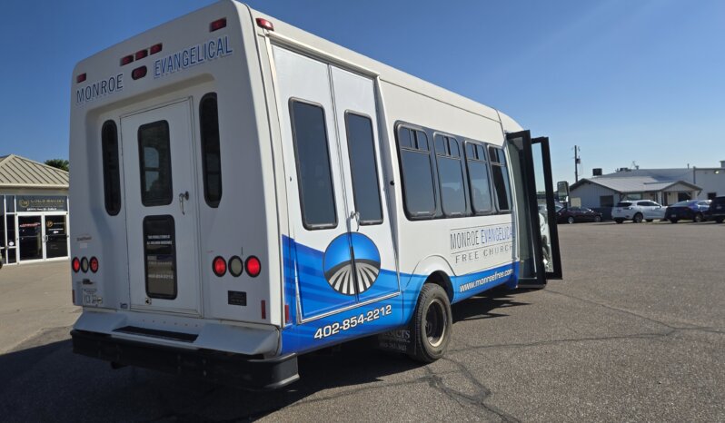 2011 FORD E450 Econo SHUTTLE 20/pass w/Air & Handi full