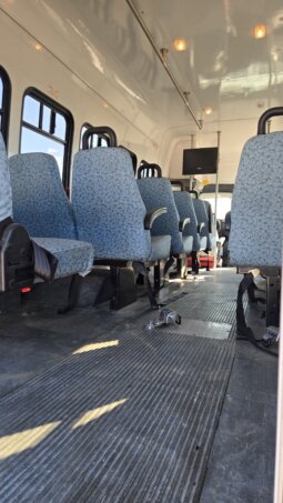 2011 FORD E450 Econo SHUTTLE 20/pass w/Air & Handi full
