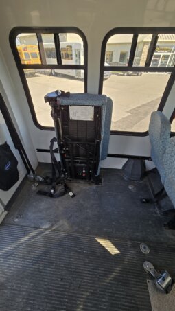 2011 FORD E450 Econo SHUTTLE 20/pass w/Air & Handi full