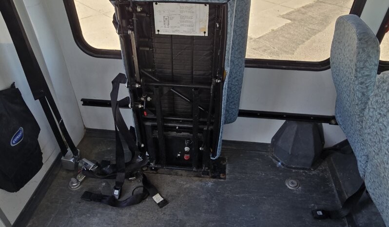 2011 FORD E450 Econo SHUTTLE 20/pass w/Air & Handi full