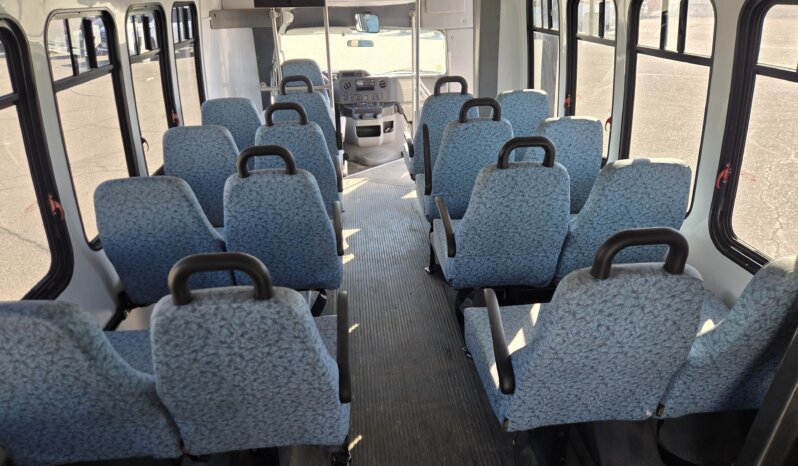 2011 FORD E450 Econo SHUTTLE 20/pass w/Air & Handi full